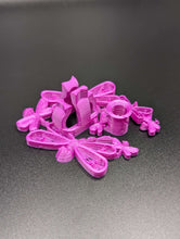 Load image into Gallery viewer, VapeNprop Dragonfly DUO upright vape stand holder for vape pens and cartridges
Purple Dragonfly VapeNprop vape pen holder accessory with dual holders
Dragonfly DUO vape cartridge holder keeping vape pens upright