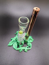 Load image into Gallery viewer, Vape Stand Holder Accessory - Green Gecko VapeNprop
