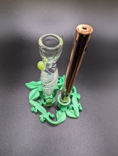 Load image into Gallery viewer, Vape Stand Holder Accessory - Green Gecko VapeNprop
